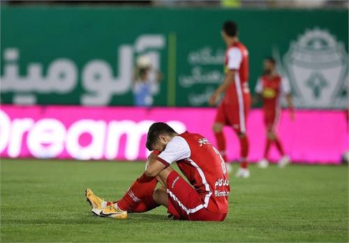 در جریان معاملات امروز بازار سرمایه، هر سهم باشگاه پرسپولیس ۳۴۵ تومان کشف قیمت شد.