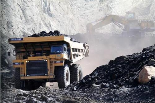 عرضه ۱.۲ میلیون تنی سنگ آهنی‌ها در بورس کالا