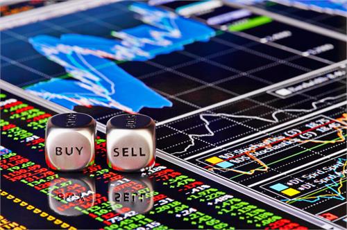 مشهودترین و آزاردهنده‌ترین زیان یک سرمایه‌گذار: خرید در سقف، فروش در کف